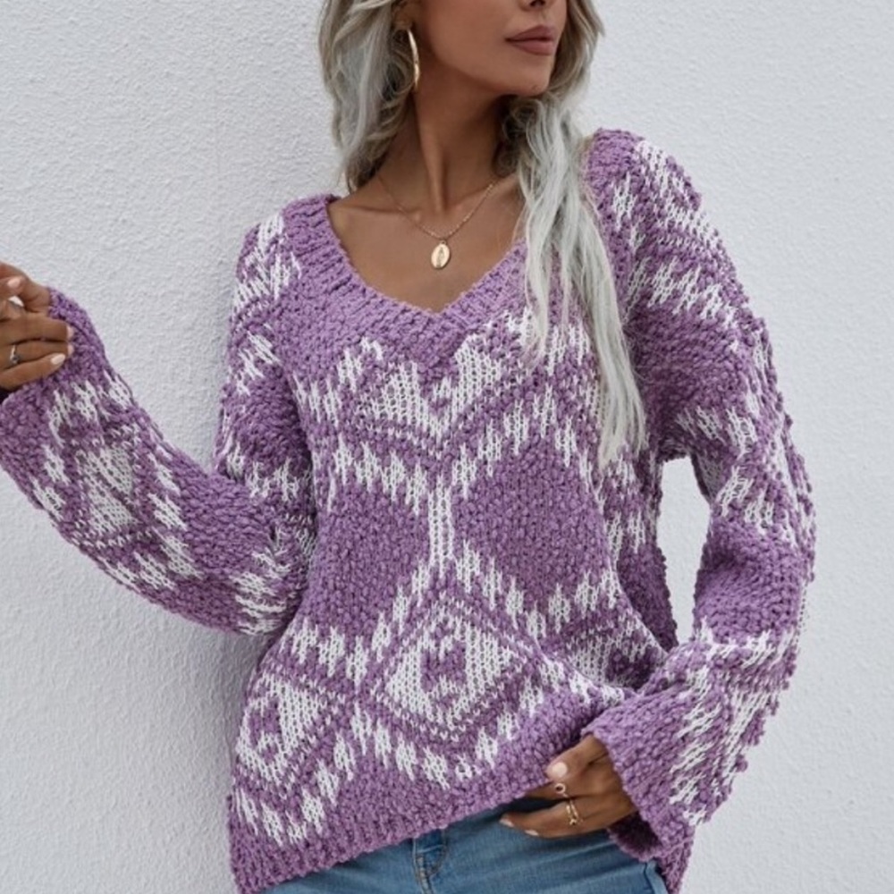 Boho V neck popcorn sweater top - Picture 3 of 9